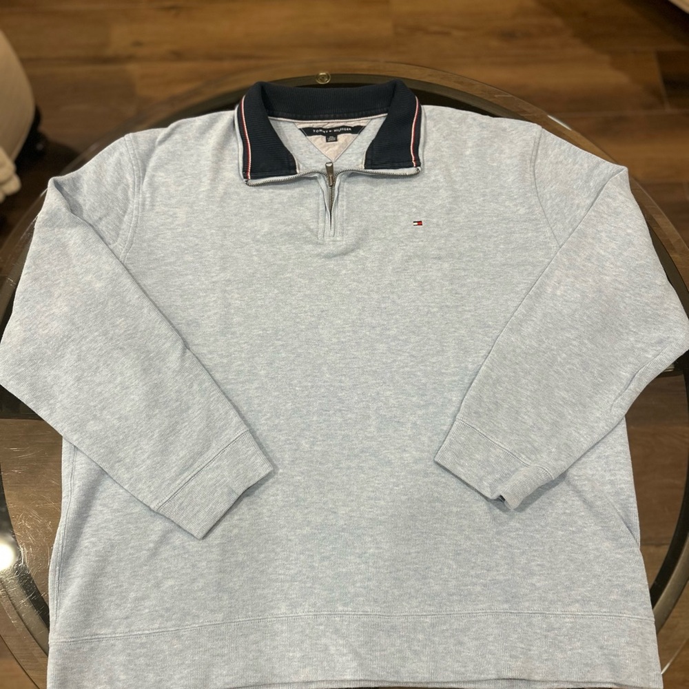Tommy Hilfiger Men's Light Gray Quarter-Zip Sweatshirt